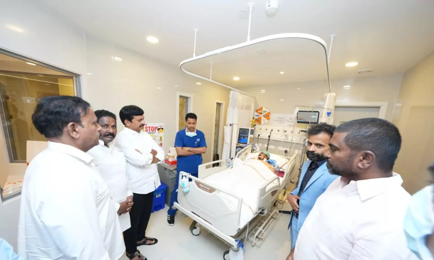 Minister Ponguleti Visits Ailing Ex- MLA Peddi Sudarshan Reddy Minister Ponguleti Visits Ailing Ex- MLA Peddi Sudarshan Reddy