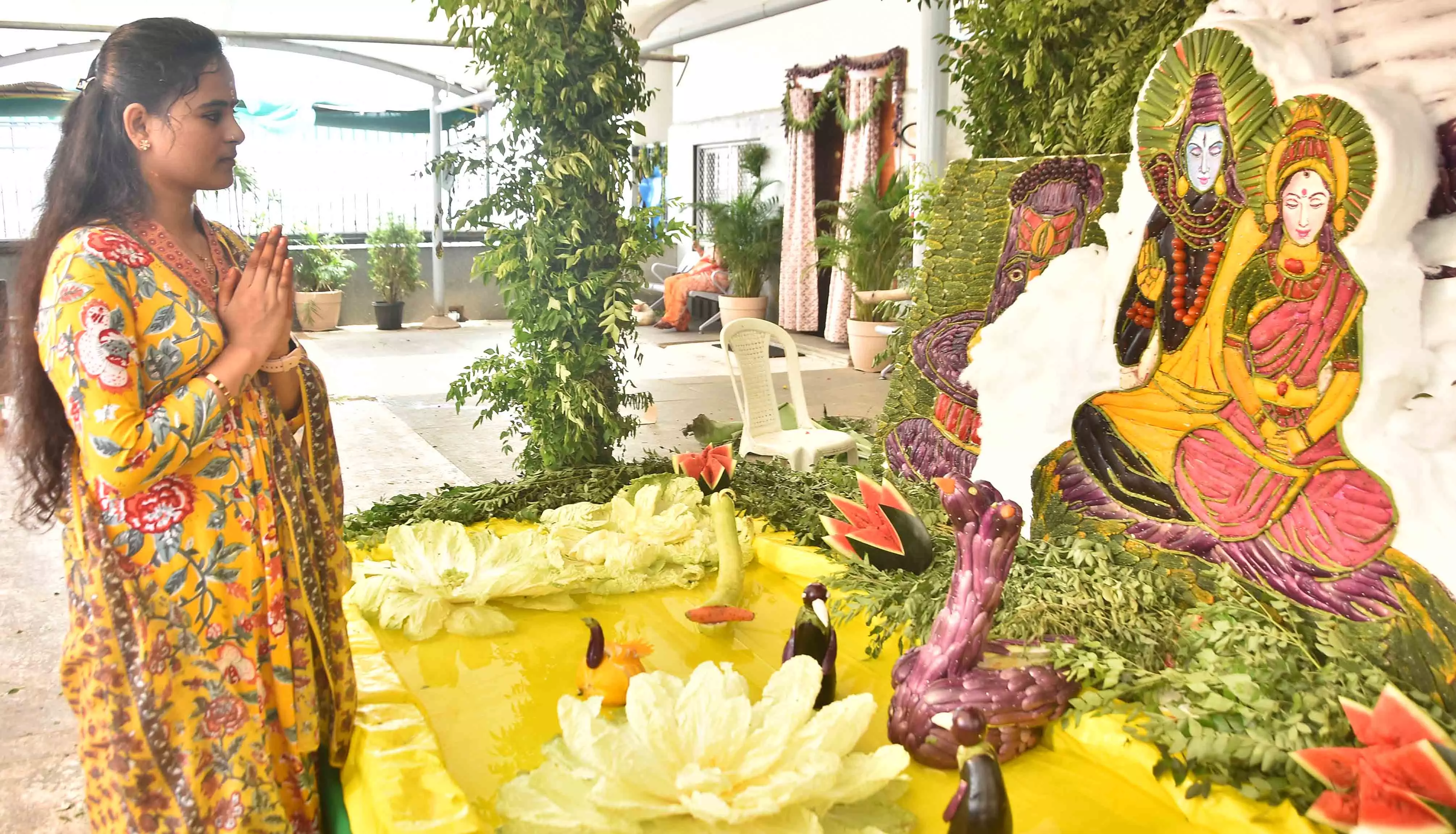 Vegetable-Decked Kanaka Durga Devi Draws Devotees During Sakhambari Festival Vegetable-Decked Kanaka Durga Devi Draws Devotees During Sakhambari Festival