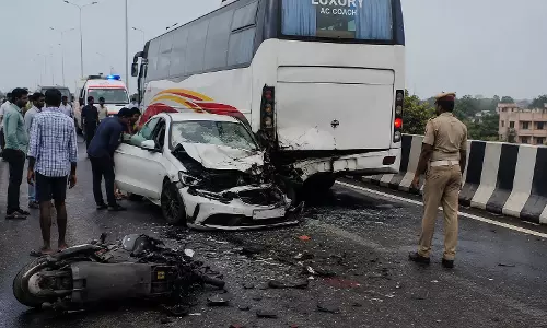 Two Killed, Many Injured in Multi-Vehicle Collision Near Villupuram in TN Two Killed, Many Injured in Multi-Vehicle Collision Near Villupuram in TN