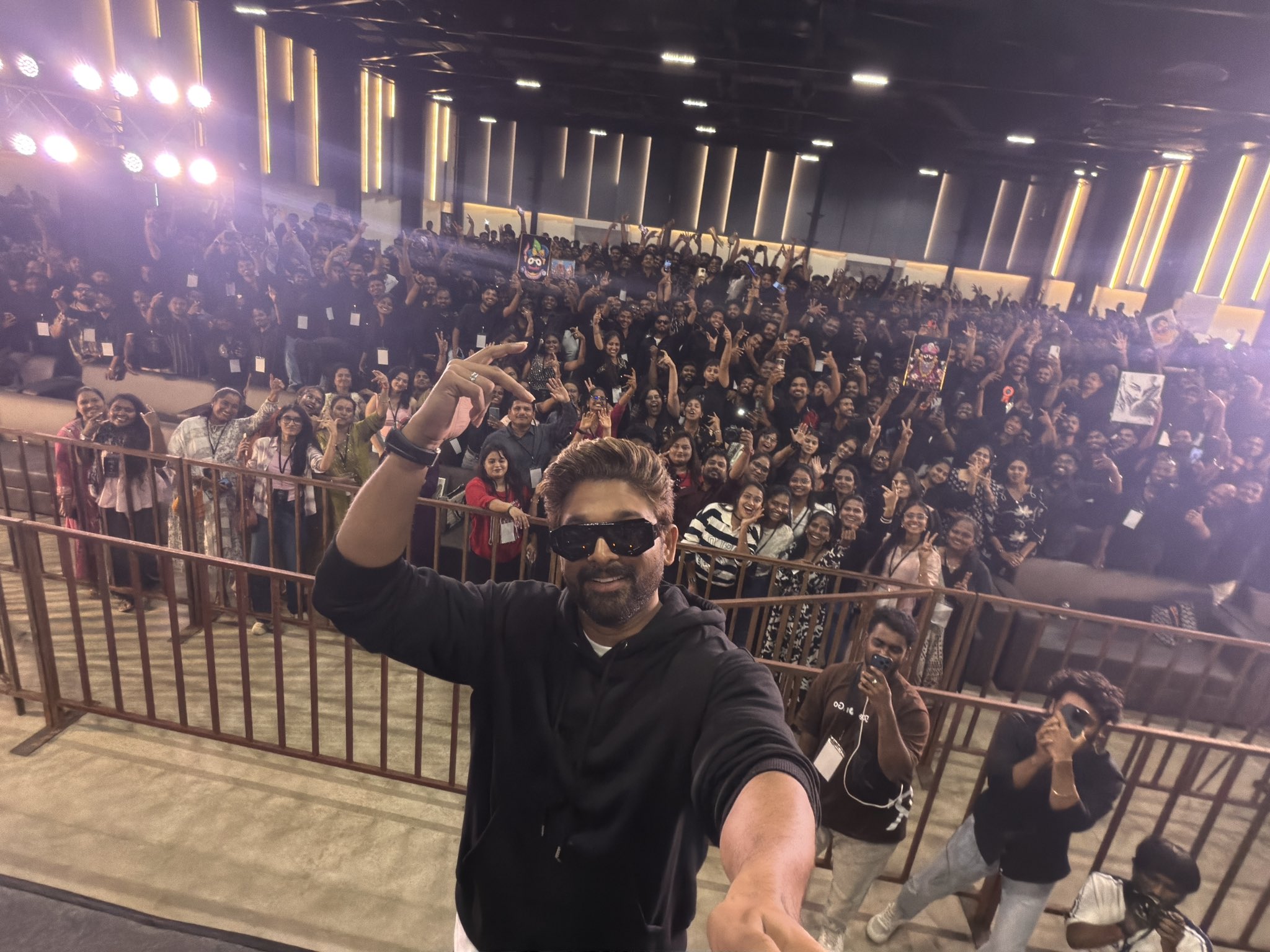 Allu Arjun Celebrates with 1,000 Fans