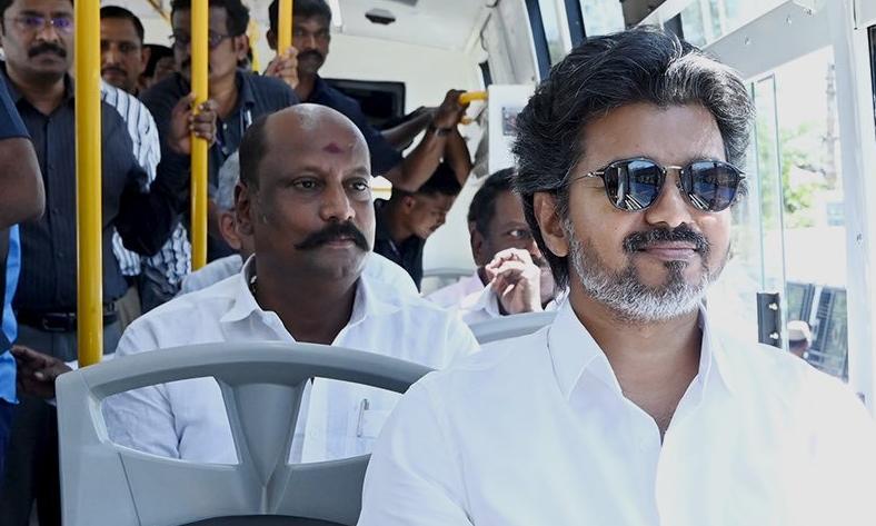 CM Vijay Travels in Metro Train in Chennai