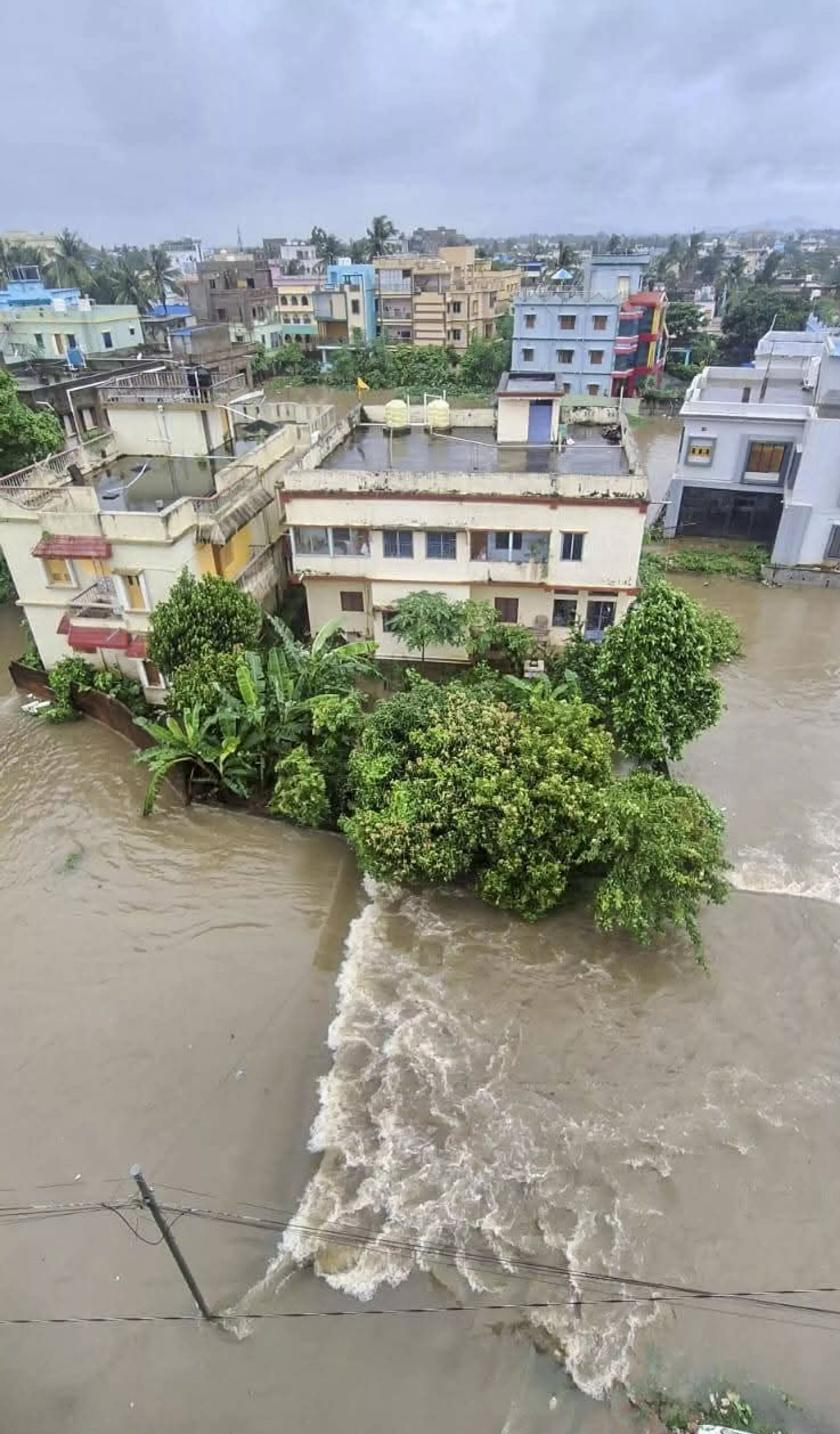 3 Killed, Over 2 Lakh Affected In Odisha Flood 3 Killed, Over 2 Lakh Affected In Odisha Flood