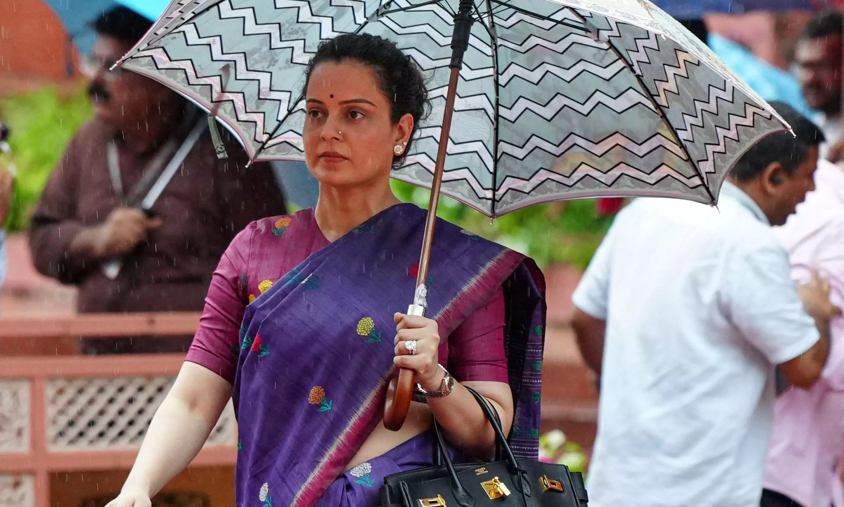 Ranaut's Controversy Deepens as She Targets Media, Locks Horns with CJP