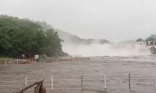 Heavy Rain Lashes Telangana, Jagtial’s Korutla on High Alert Heavy Rain Lashes Telangana, Jagtial’s Korutla on High Alert