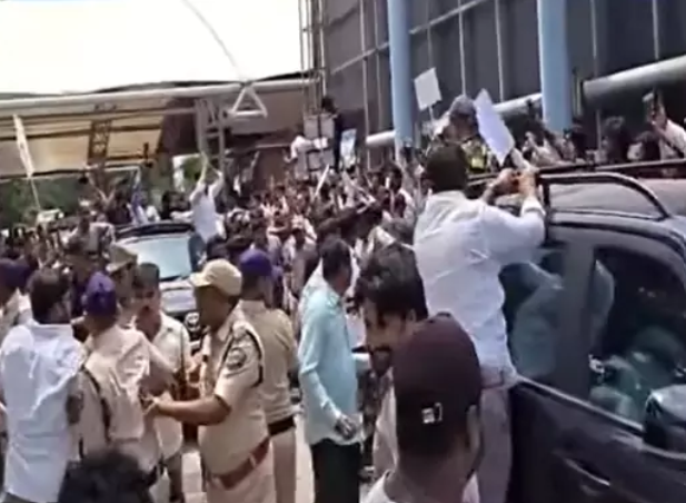 YSRC Leaders' Enthusiasm Creates Havoc At Vizag Airport