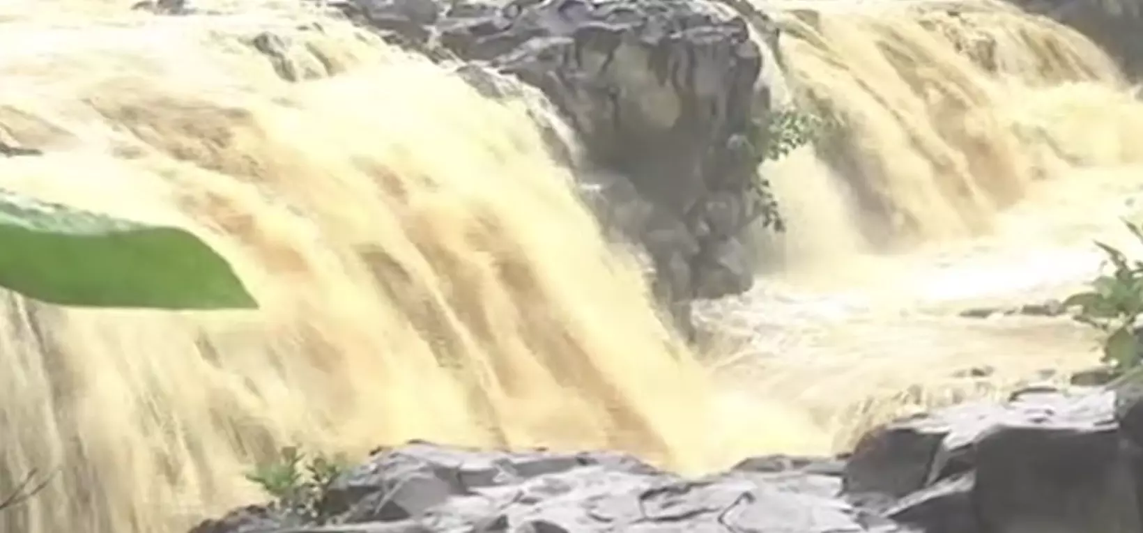 Kuntala, Pochera And Tumpelli Roar Back To Life As Monsoon Fills Telanganas Famous Falls Kuntala, Pochera And Tumpelli Roar Back To Life As Monsoon Fills Telanganas Famous Falls