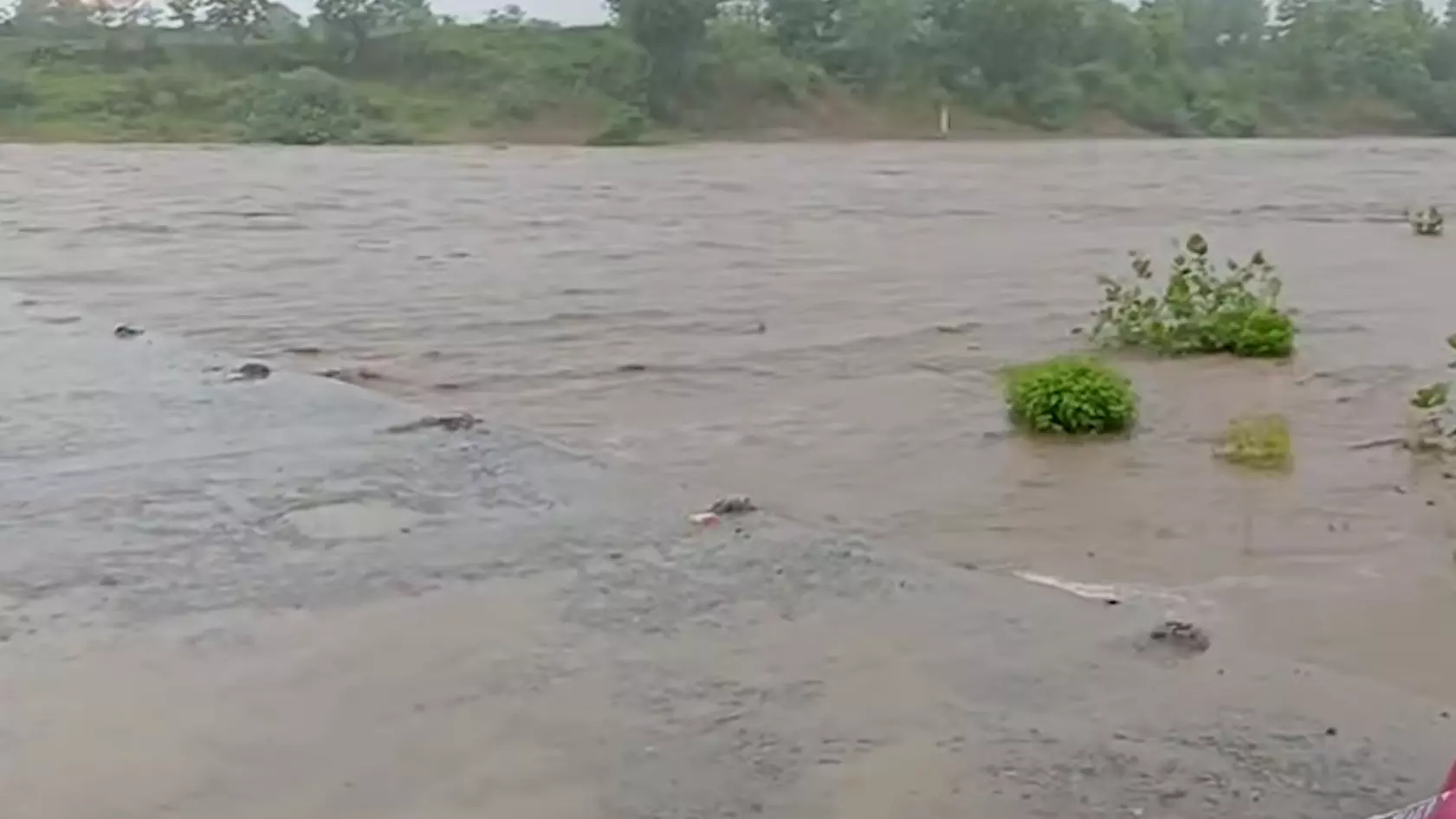 Kuntala, Pochera And Tumpelli Roar Back To Life As Monsoon Fills Telanganas Famous Falls Kuntala, Pochera And Tumpelli Roar Back To Life As Monsoon Fills Telanganas Famous Falls