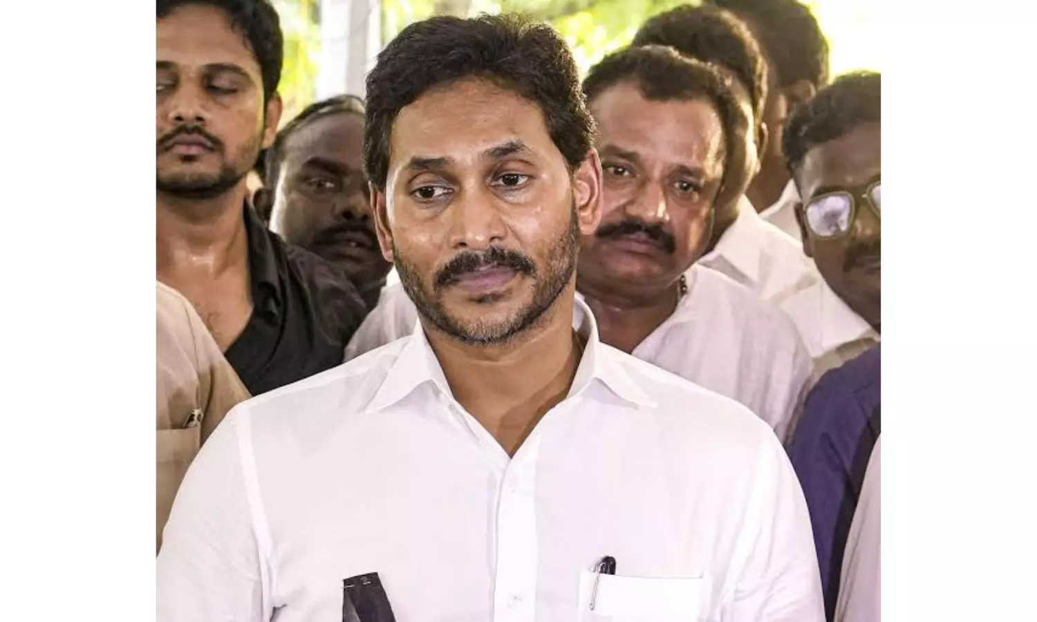 Jagan Reaches Jail Late, Fails To Meet Appalaraju Jagan Reaches Jail Late, Fails To Meet Appalaraju