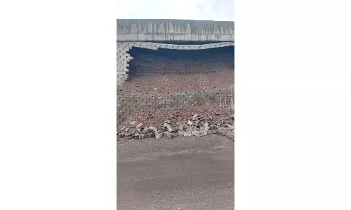 Erosion Of Under-construction Approach Embankment On Pune-Bengaluru Highway