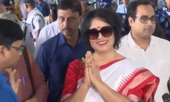 Taslima Nasreen Lands in Kolkata After 19 Years