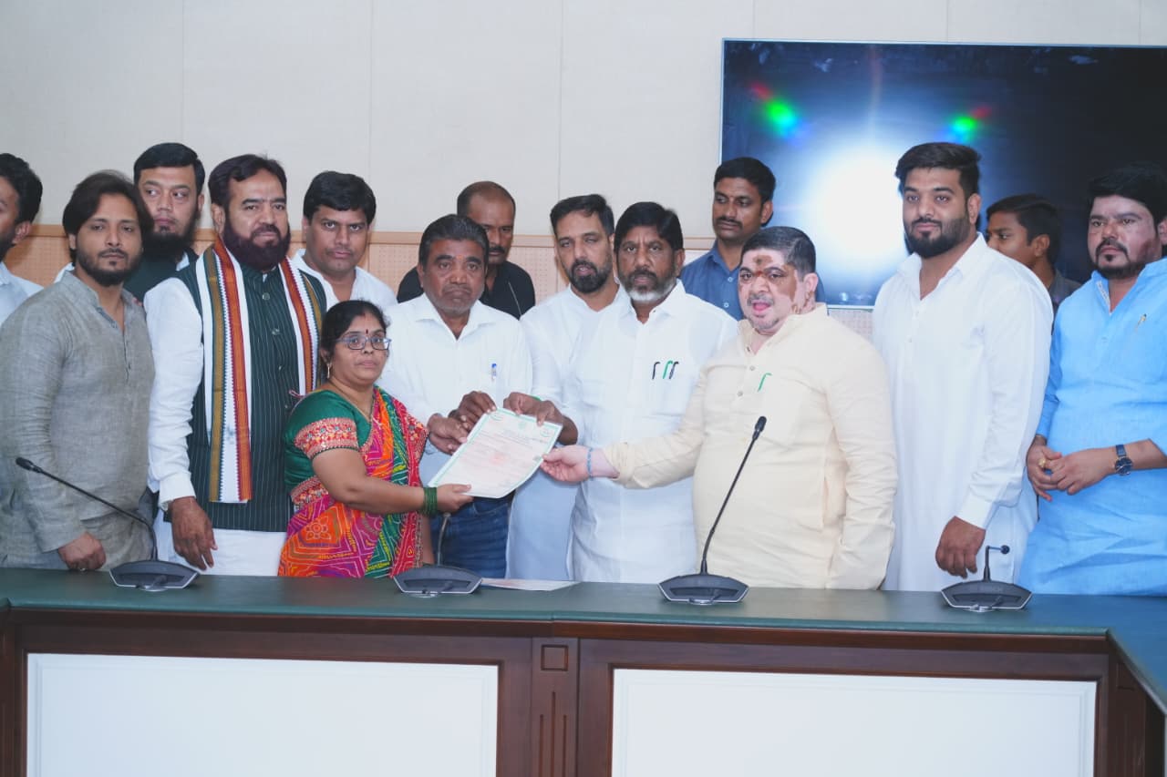 Hyderabad Deputy CM Explains Family Certificate Benefits