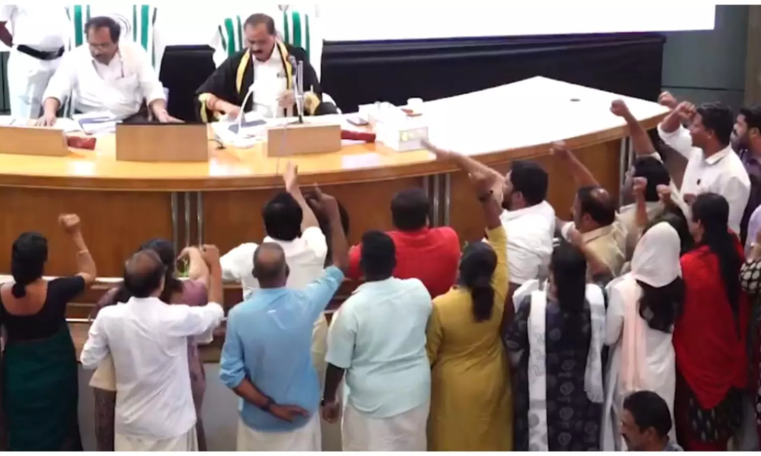 Stir in TVM Corpn As BJP Councillor Jailer Under Anti Social Act Gets Leave Stir in TVM Corpn As BJP Councillor Jailer Under Anti Social Act Gets Leave