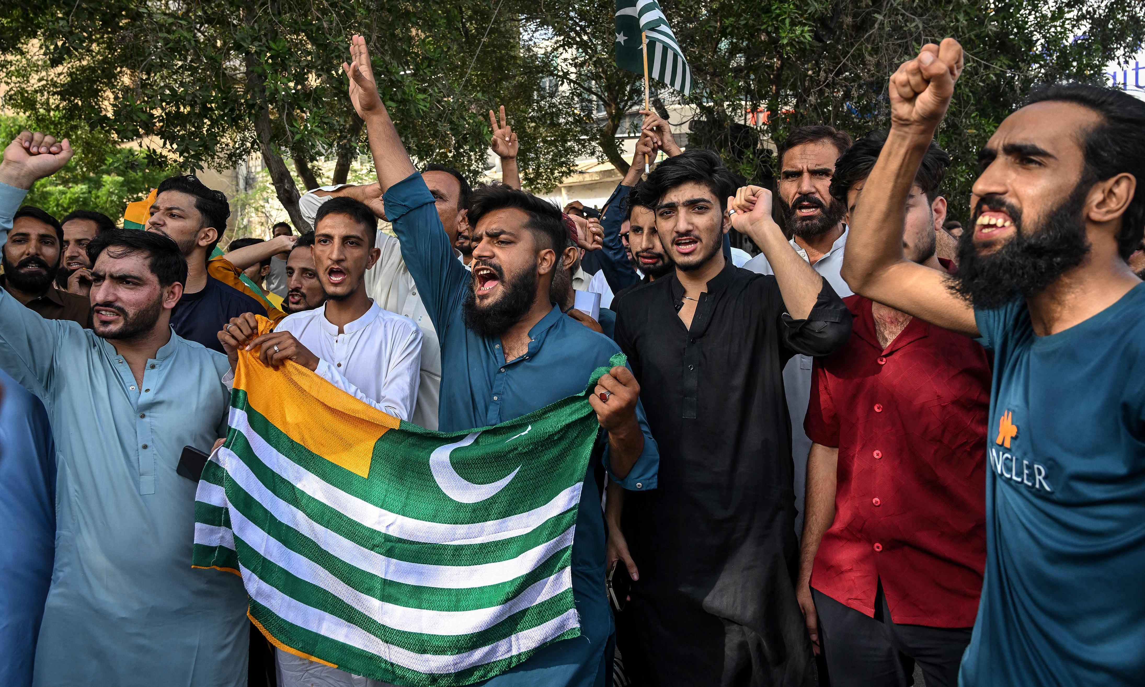 Pakistani Forces Fire on Women-Led Protests in PoK; India Urges International Scrutiny