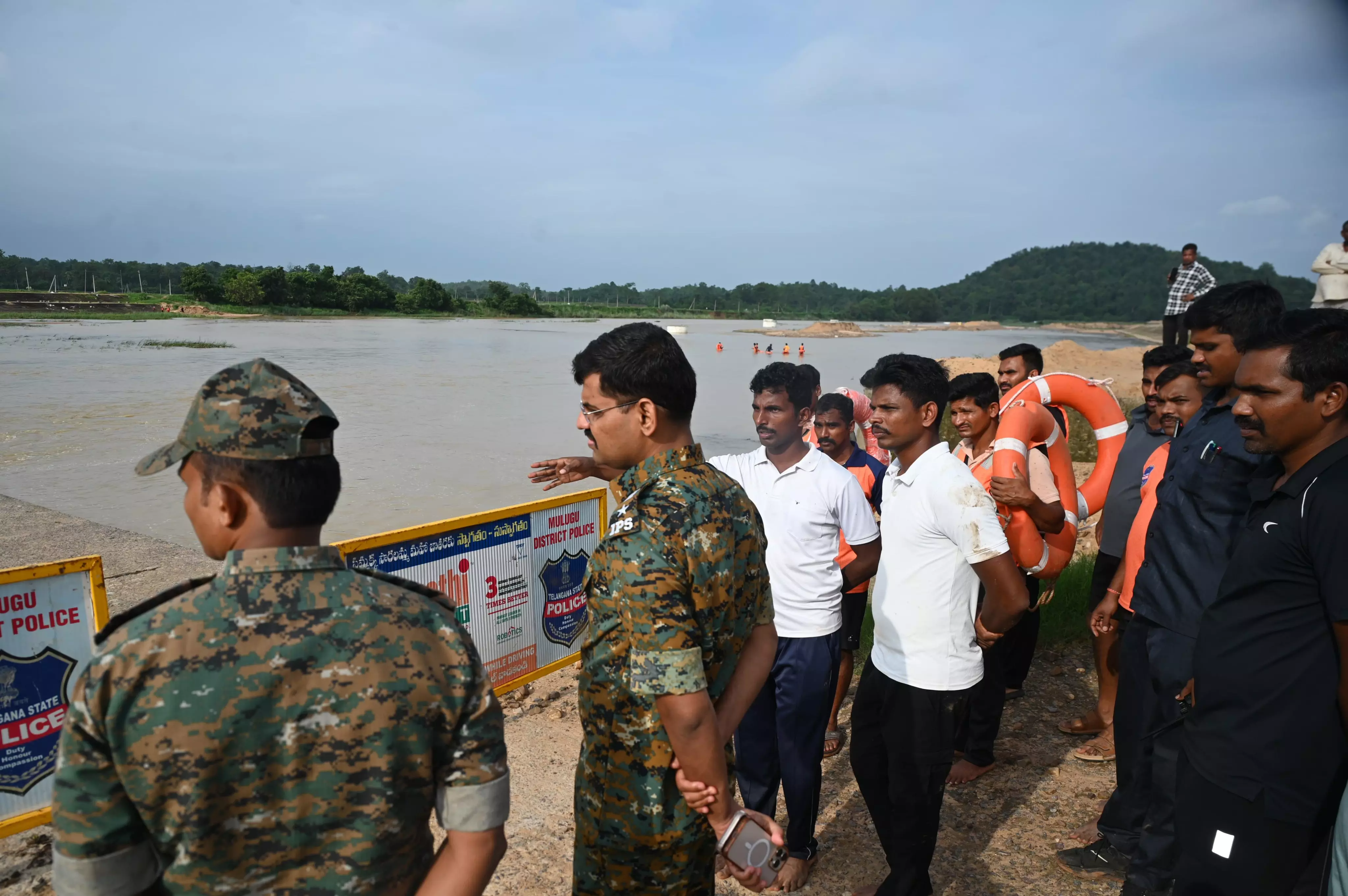 Search On for Man Missing in Jampanna Vagu; SP Reviews Rescue Operations Search On for Man Missing in Jampanna Vagu; SP Reviews Rescue Operations
