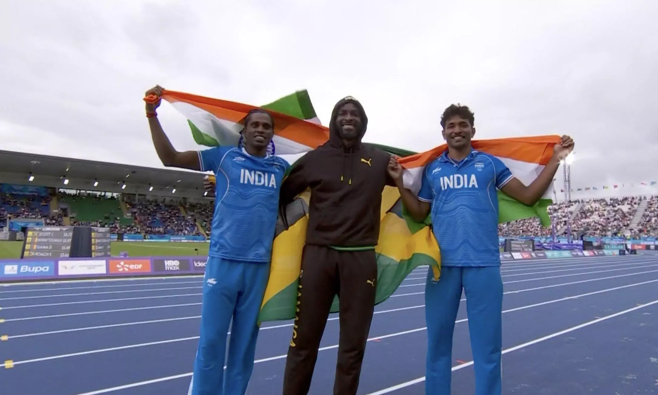 CWG: Triple Jumpers Praveen Chitravel, Selva Prabhu Clinch Silver And Bronze CWG: Triple Jumpers Praveen Chitravel, Selva Prabhu Clinch Silver And Bronze