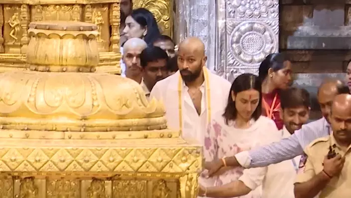 Hardik Pandya Offers Prayers at Tirumala Temple Hardik Pandya Offers Prayers at Tirumala Temple