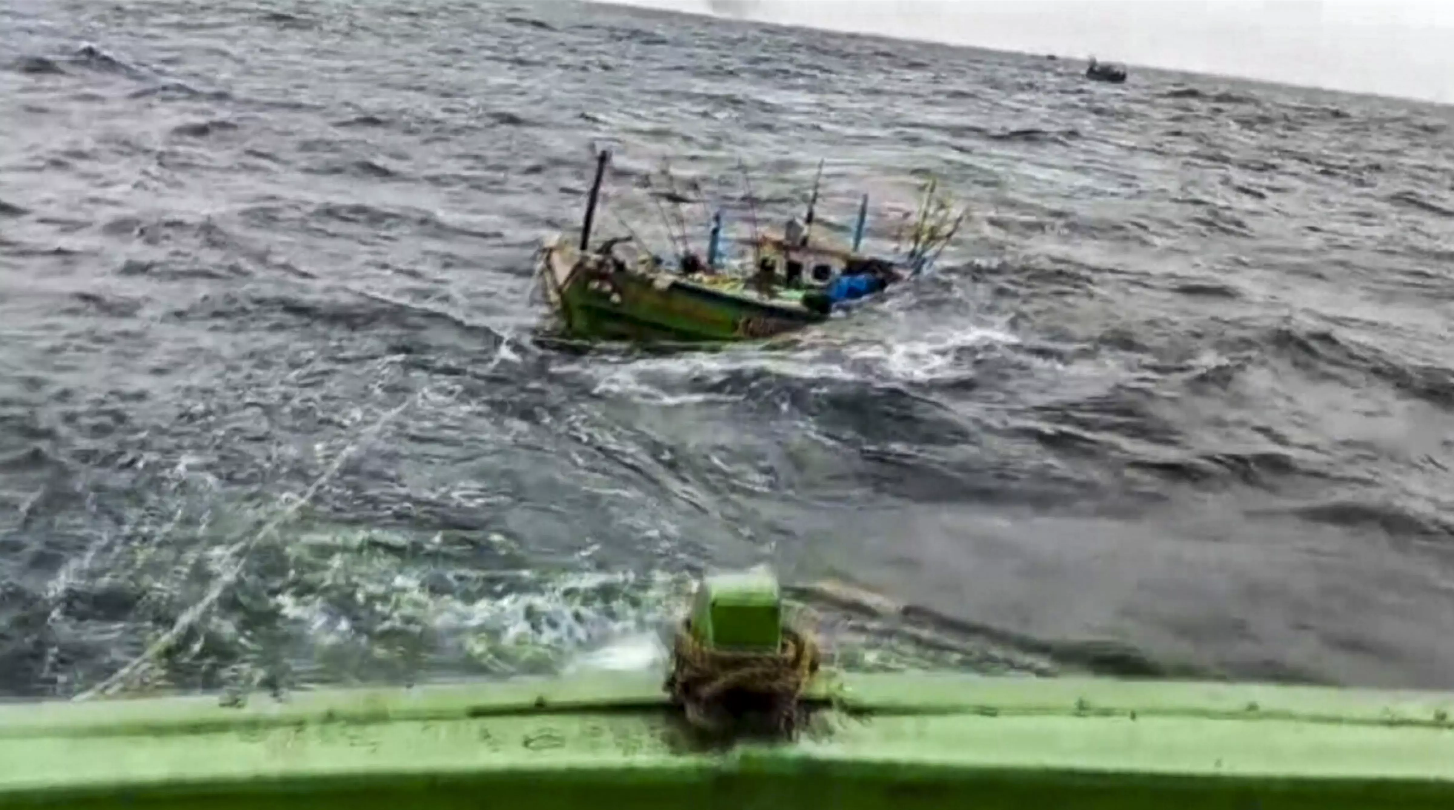 Seven Fishermen Rescued as Boat Capsises Off Thoothukudi Coast Seven Fishermen Rescued as Boat Capsises Off Thoothukudi Coast