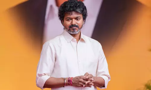 Vijay Puts Off Bengaluru Trip, Shivakumar Welcomes Cordial Gesture