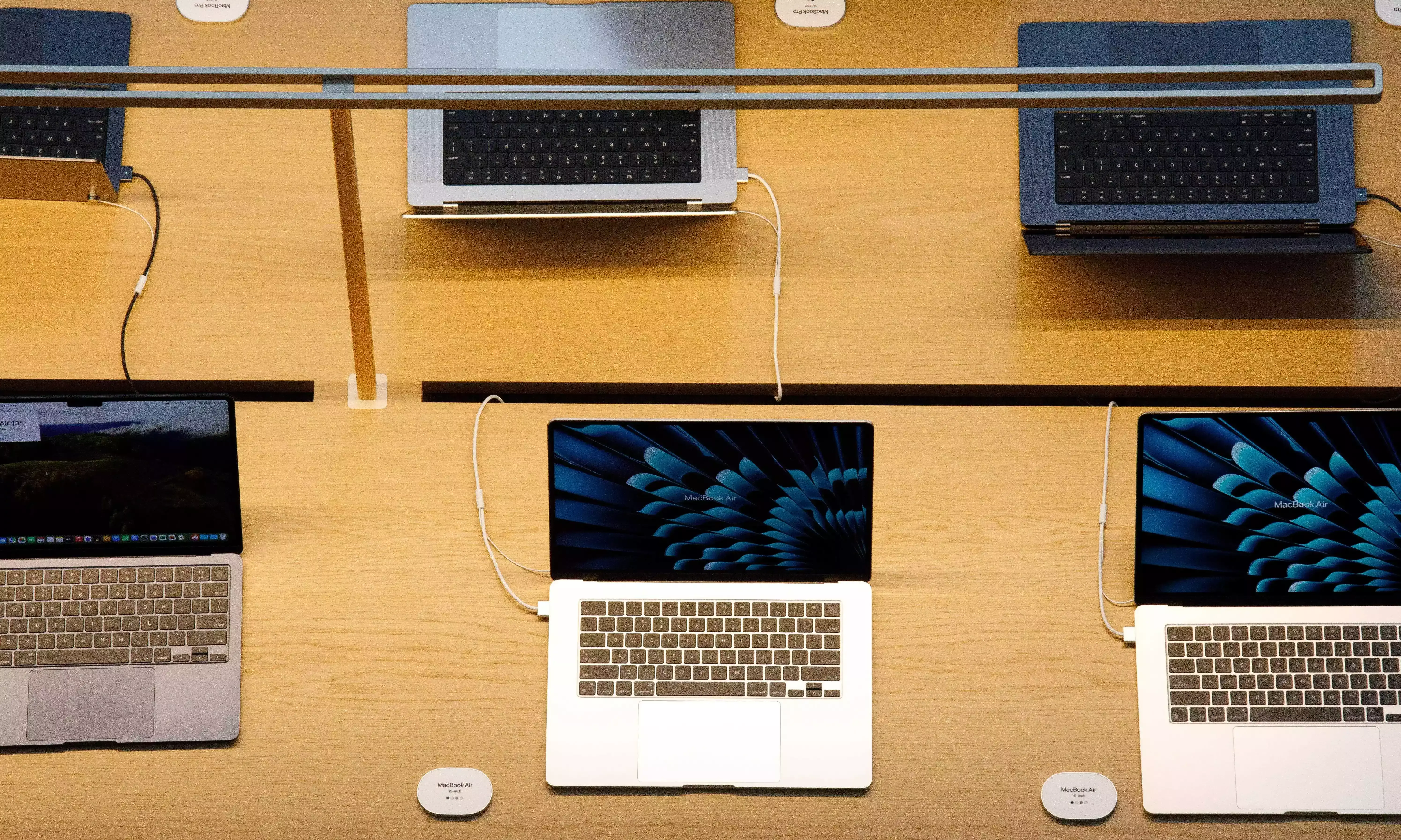 Apples MacBook Air Hit by Global Chip Shortage, Availability Affected Apples MacBook Air Hit by Global Chip Shortage, Availability Affected