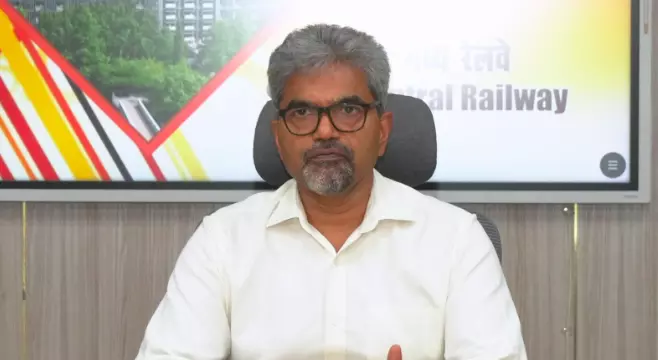 SCR Reviews Safety of Train Operations SCR Reviews Safety of Train Operations