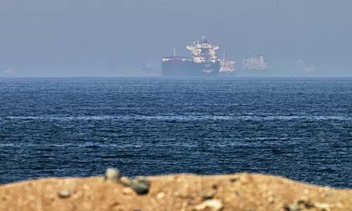 Mediators Seek to Revive US-Iran Deal, Open Hormuz for 60 Days Without Fees Mediators Seek to Revive US-Iran Deal, Open Hormuz for 60 Days Without Fees