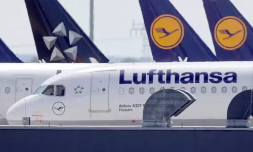 Lufthansa Shares Nosedive After Airline Cuts Outlook On West Asia War Lufthansa Shares Nosedive After Airline Cuts Outlook On West Asia War