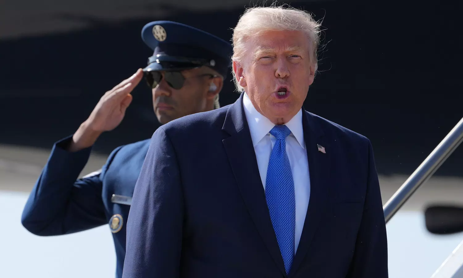 Man with concealed firearm arrested outside Trump's California golf course; Secret Service investigates whether he posed a threat to President Trump