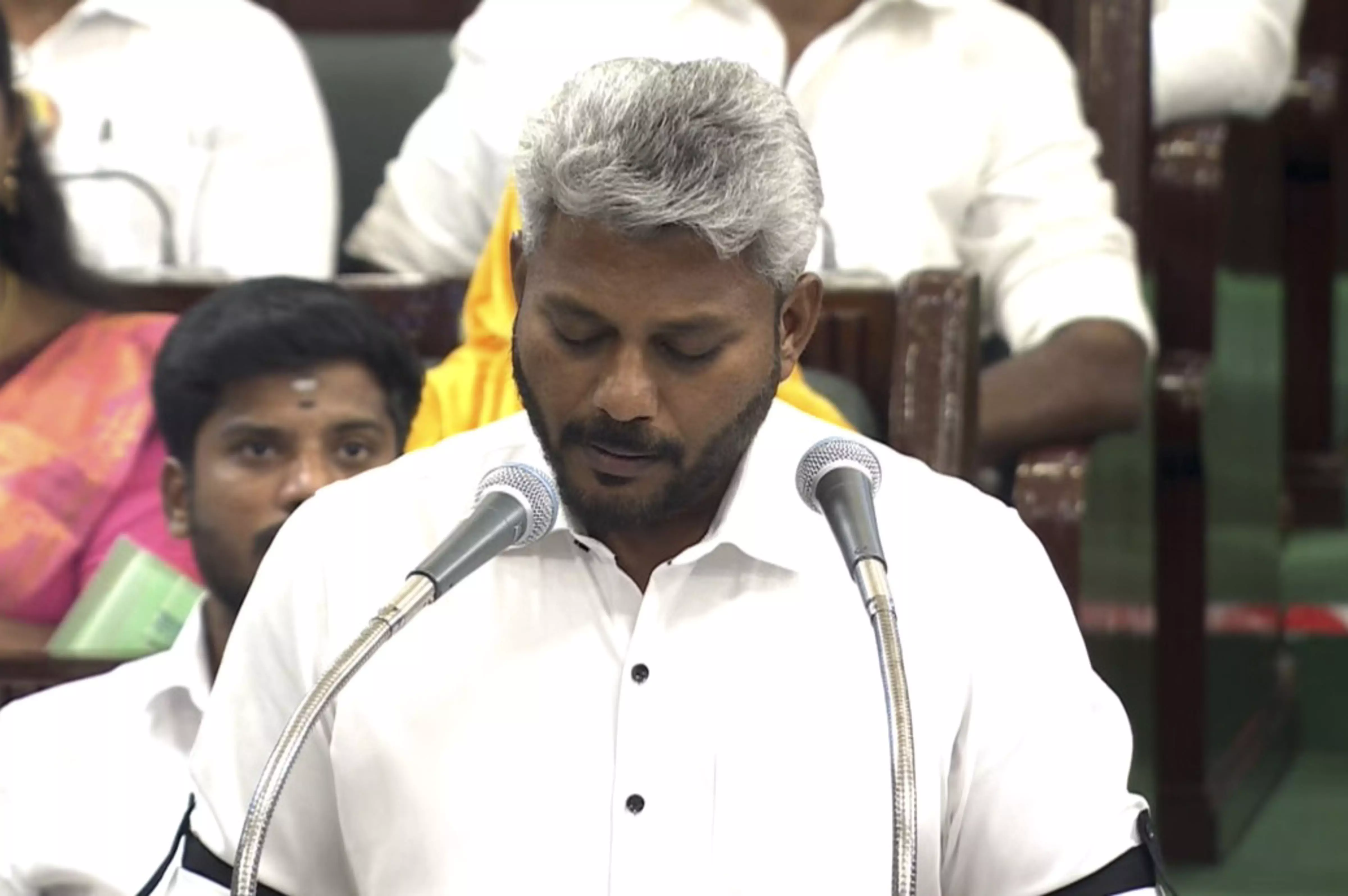 Budget 2026: Interest Payments Rising, Govt Says Fiscal Space for New Schemes Shrinking Budget 2026: Interest Payments Rising, Govt Says Fiscal Space for New Schemes Shrinking