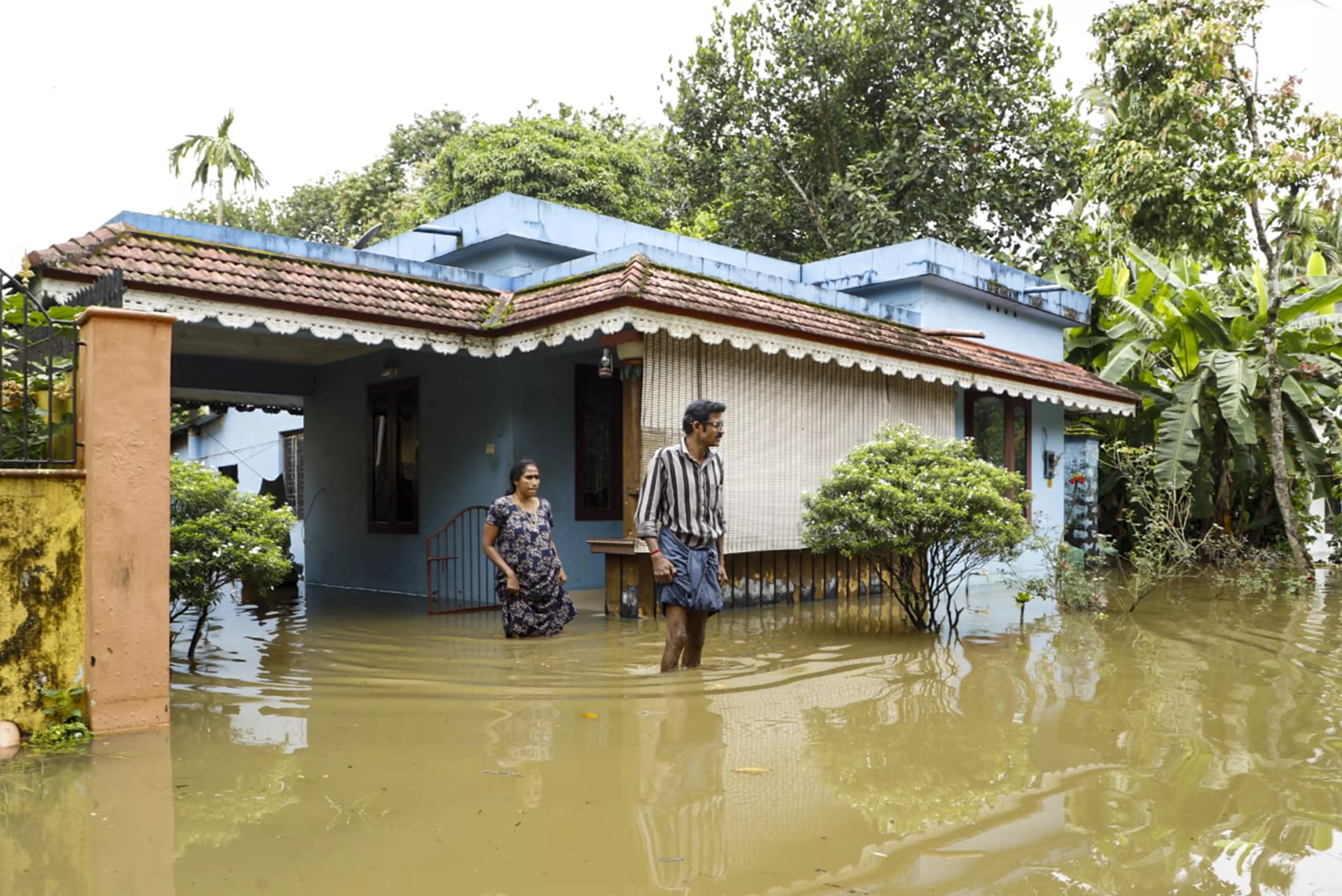 Heavy Rains Continue to Lash Kerala, More People Shifted to Relief Camps Heavy Rains Continue to Lash Kerala, More People Shifted to Relief Camps