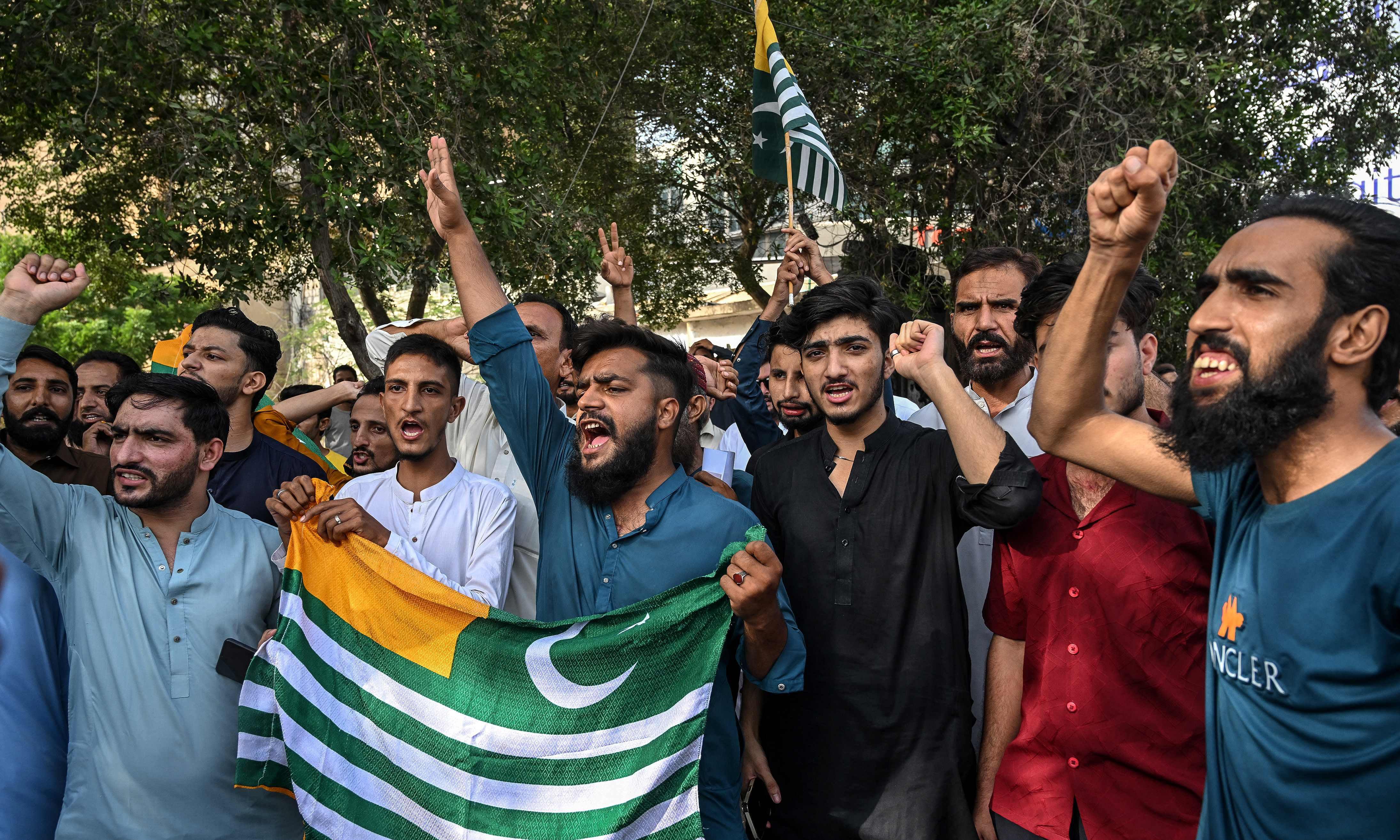 Sunanda K. Datta-Ray | Amid Friction in PoK, Why Delay Over J&K Statehood?