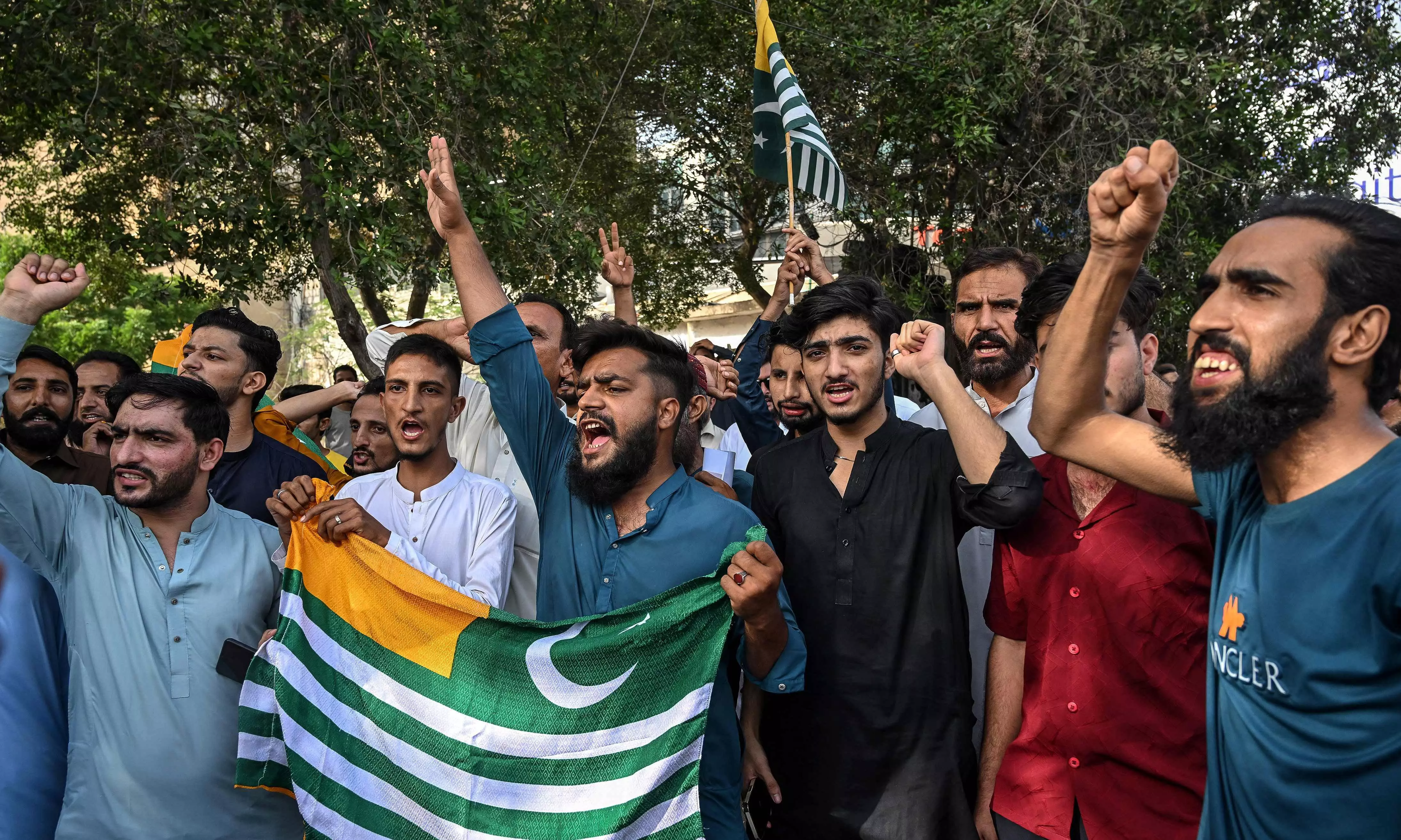 Sunanda K. Datta-Ray | Amid Friction in PoK, Why Delay Over J&K Statehood? Sunanda K. Datta-Ray | Amid Friction in PoK, Why Delay Over J&K Statehood?