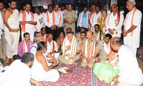 Vijayawada Police Offer Ashada Sare to Kanaka Durga Vijayawada Police Offer Ashada Sare to Kanaka Durga