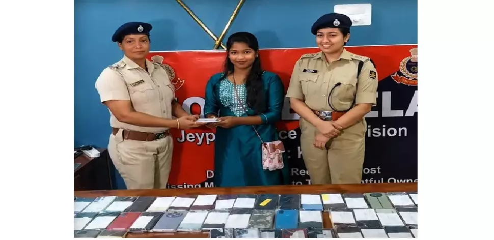 Odisha: Police Recover 110 Lost, Stolen Mobile Phones In Koraput District Odisha: Police Recover 110 Lost, Stolen Mobile Phones In Koraput District