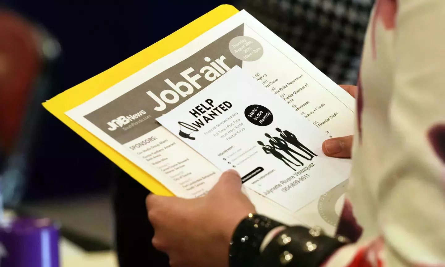 US Jobs Drop Amid Iran War Fallout, Unemployment Rate Falls to 4.1% US Jobs Drop Amid Iran War Fallout, Unemployment Rate Falls to 4.1%