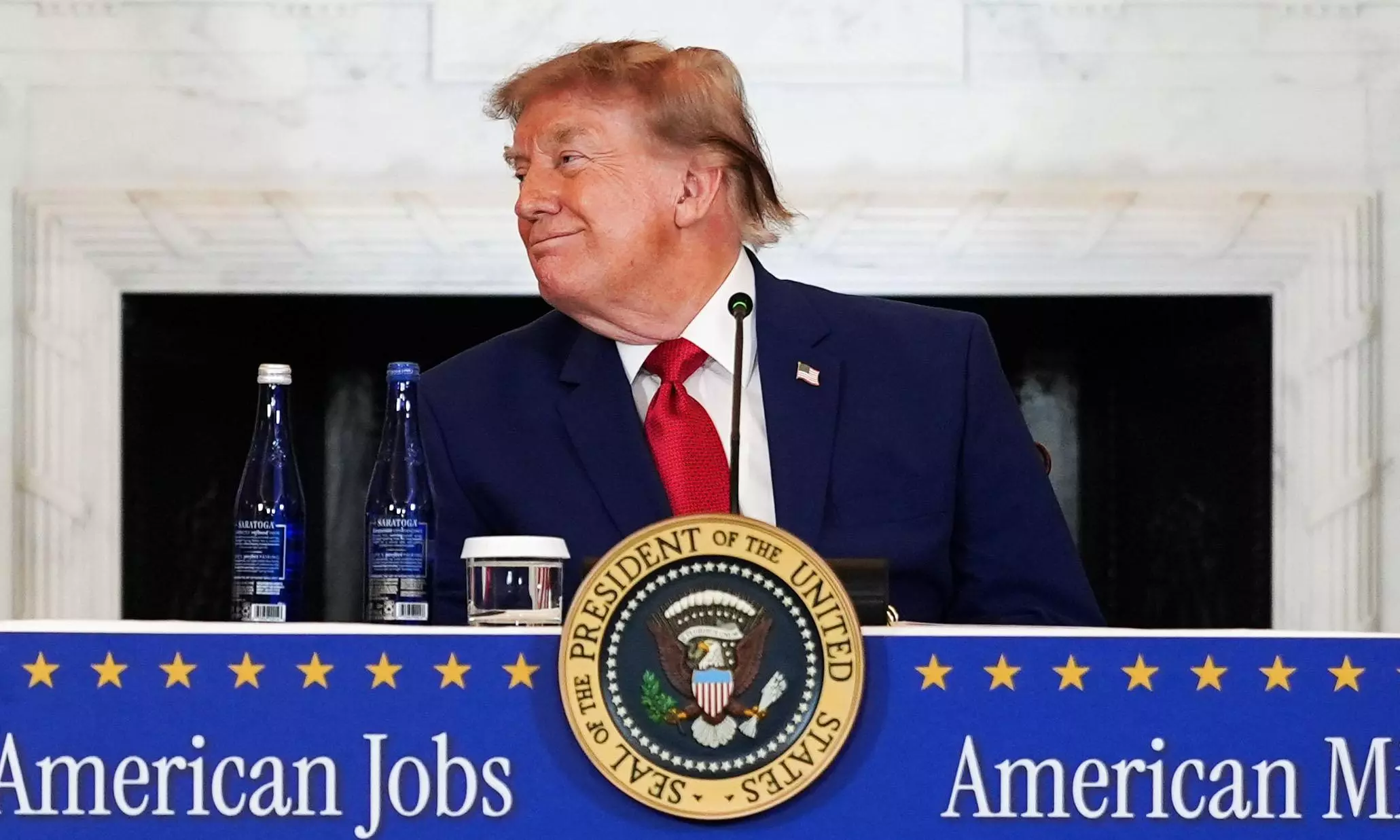 US Unveils 15% Tariff on Key Material for Solar Panels and Microchips US Unveils 15% Tariff on Key Material for Solar Panels and Microchips