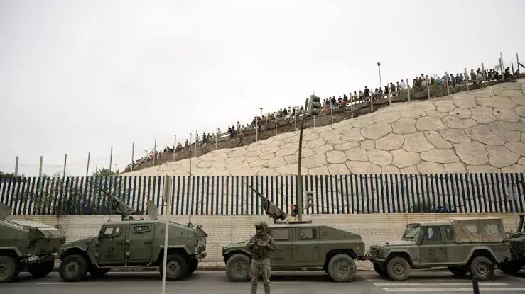 Spain Imposes Border Checks on Italy as Migrant Showdown Grows Spain Imposes Border Checks on Italy as Migrant Showdown Grows