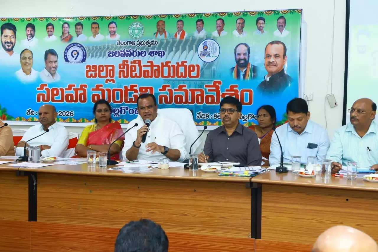 Komatireddy Asks Farmers To Shun Paddy Amid Water Shortage Komatireddy Asks Farmers To Shun Paddy Amid Water Shortage
