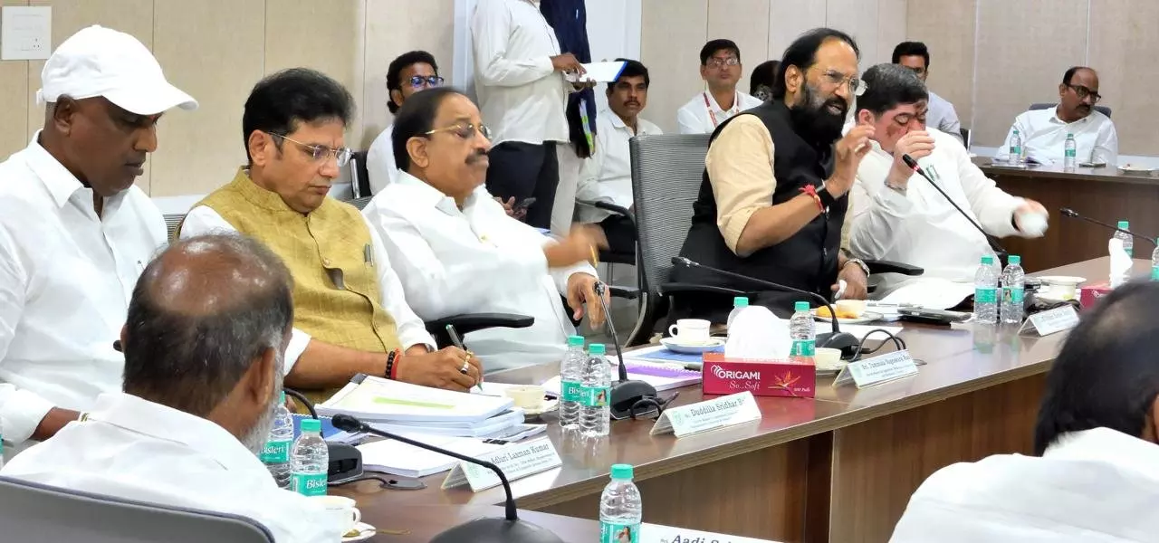 Minister Uttam Instructs Officials to Resume Mid Manair Left Canal Works Minister Uttam Instructs Officials to Resume Mid Manair Left Canal Works