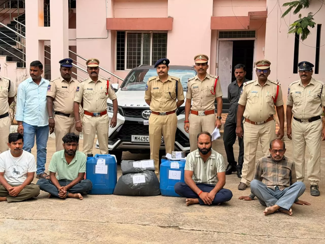 Telangana: 27 Kg Mephedrone Worth ₹54 Crore Seized, Four Held Telangana: 27 Kg Mephedrone Worth ₹54 Crore Seized, Four Held