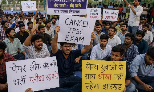 Jharkhand Govt Holds Fresh Talks with Protesting Students Jharkhand Govt Holds Fresh Talks with Protesting Students