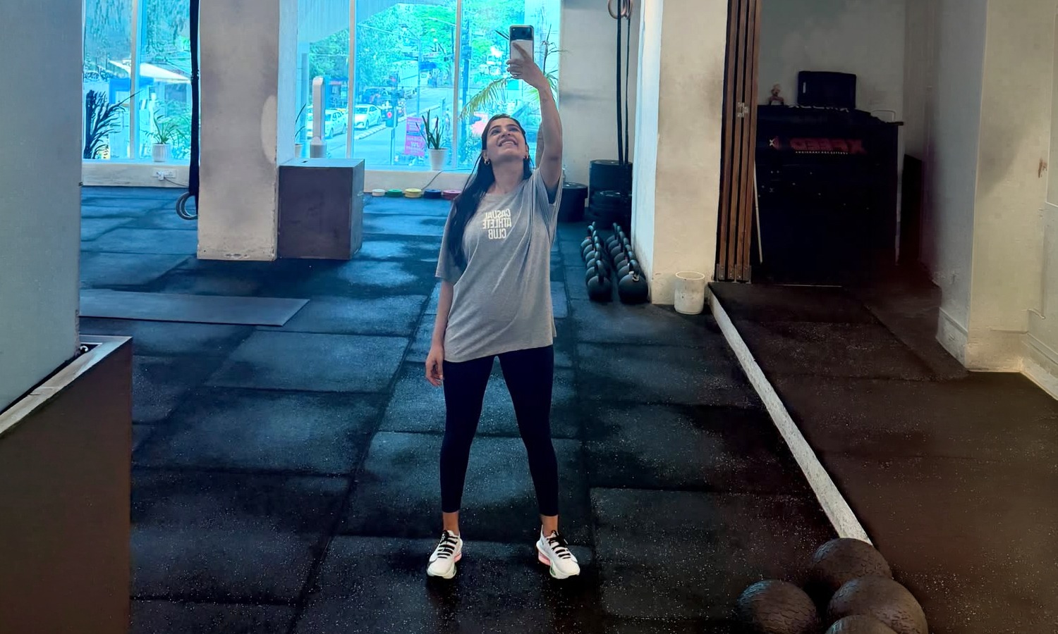 Samantha Shares August Best Moments, From Gym Selfies to More