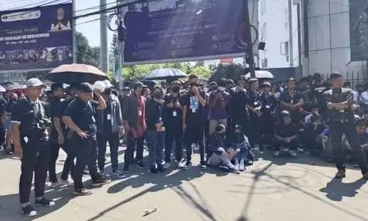 Mizo Students Protest Outside MPSC Office, Demand Recruitment Reforms Mizo Students Protest Outside MPSC Office, Demand Recruitment Reforms
