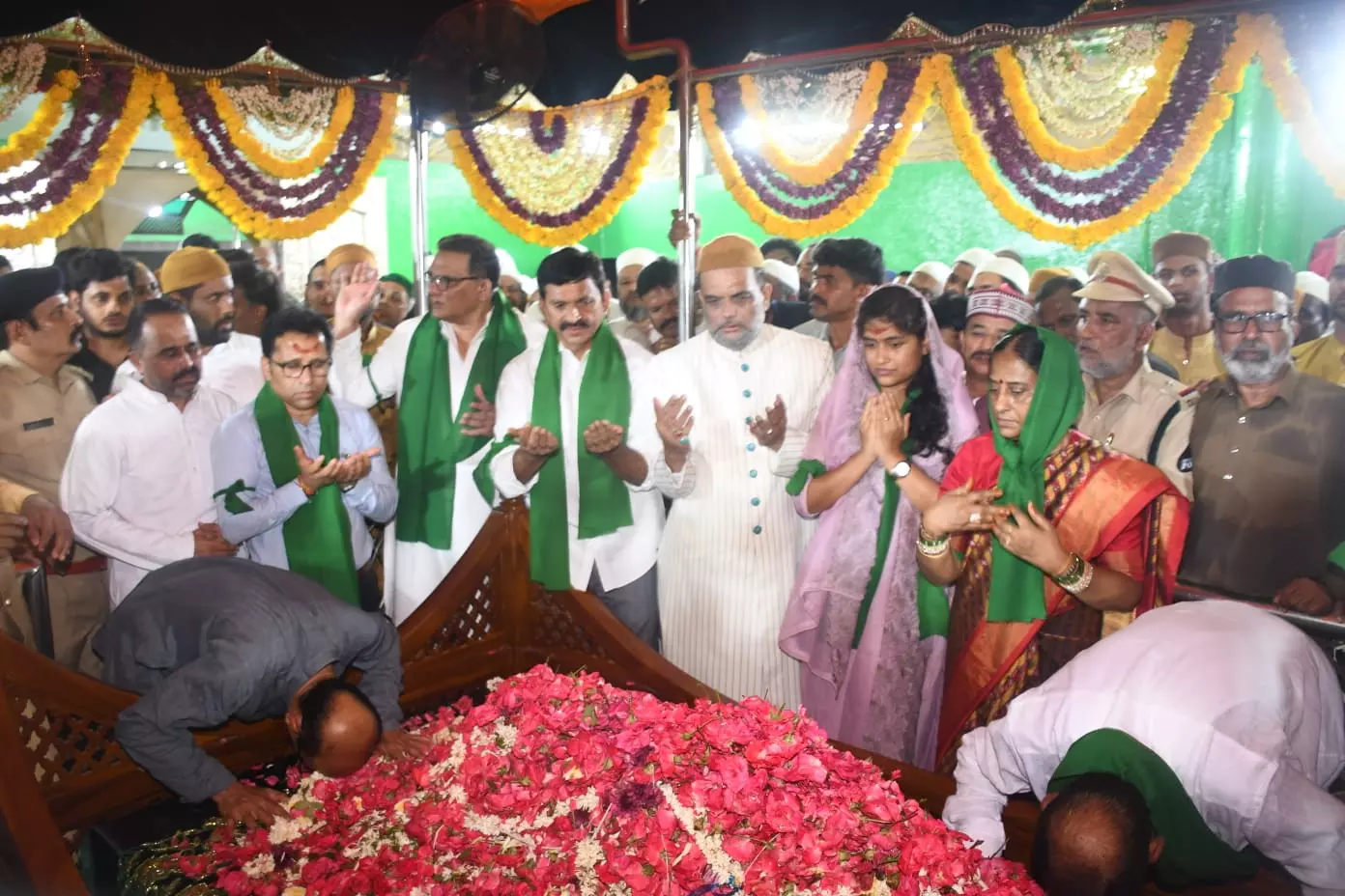 Kazipet Dargah: Where Faiths Unite Beyond Caste, Religion Kazipet Dargah: Where Faiths Unite Beyond Caste, Religion