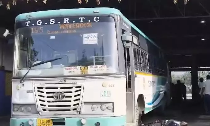 RTC Mechanic Dies After Bus Moves During Brake Repair in Jeedimetla RTC Mechanic Dies After Bus Moves During Brake Repair in Jeedimetla