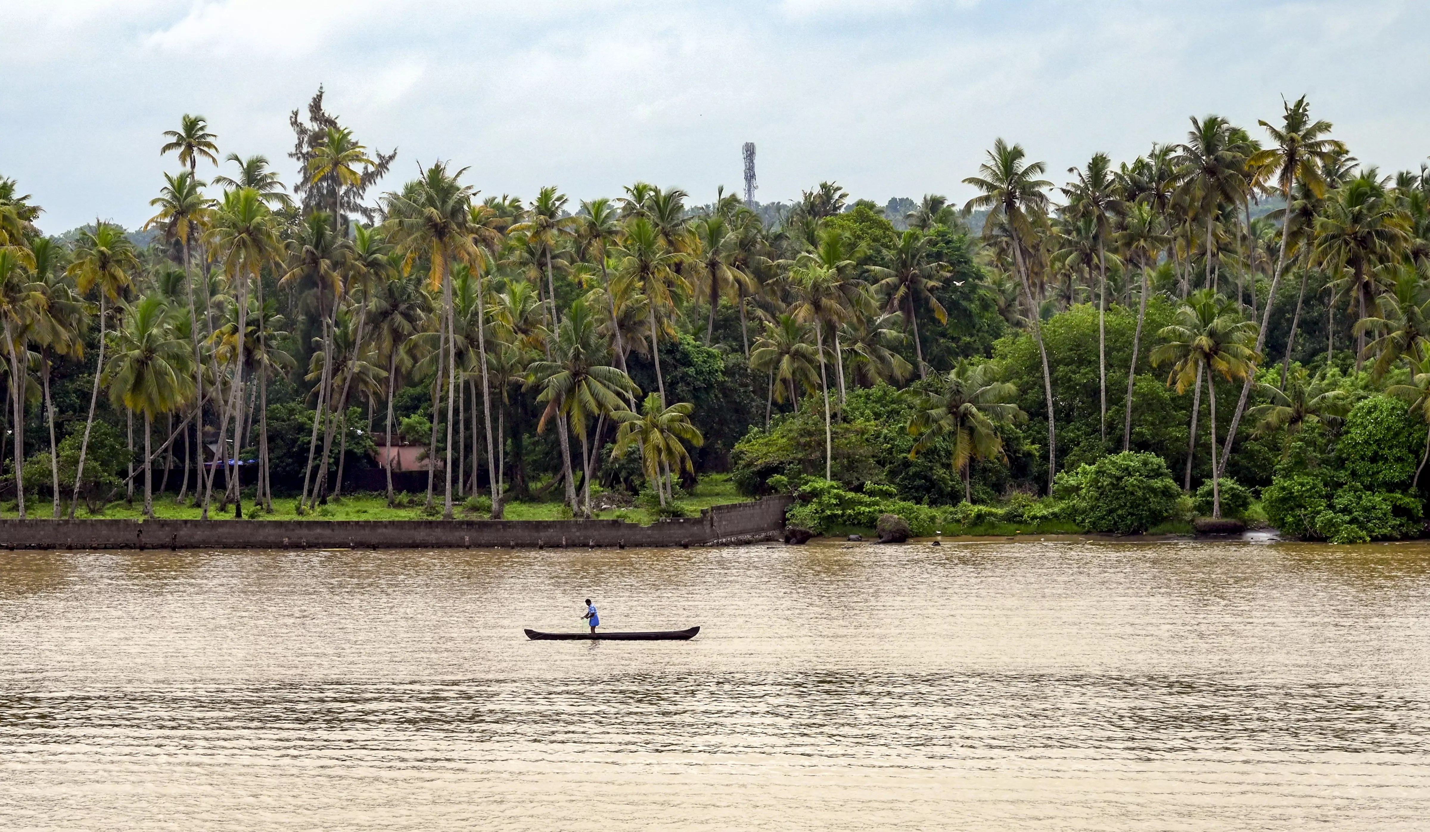 Missing Kerala Fishermans Body Recovered From Backwaters Missing Kerala Fishermans Body Recovered From Backwaters
