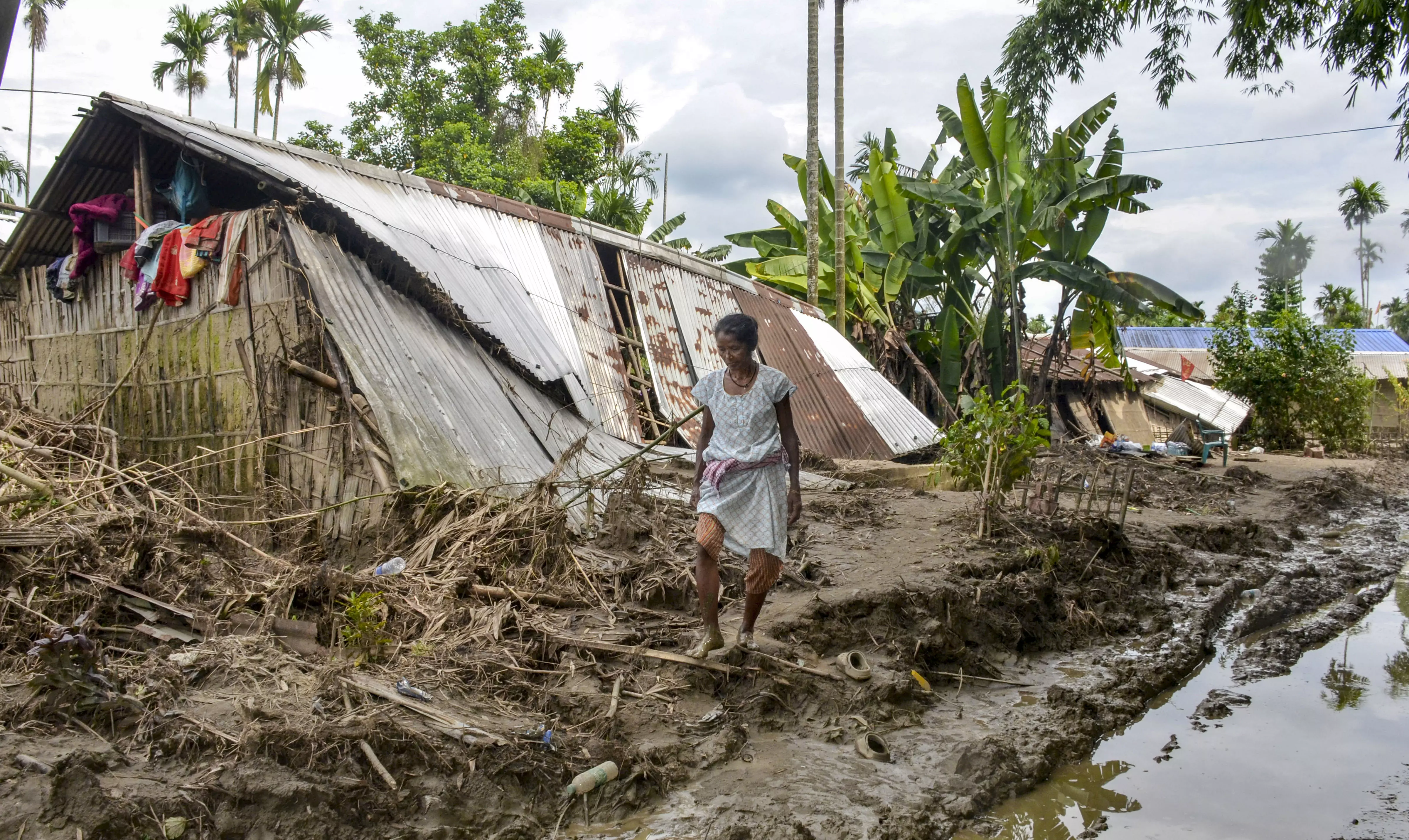West Bengal Announces Rs 10 Crore Flood Assistance To Assam West Bengal Announces Rs 10 Crore Flood Assistance To Assam