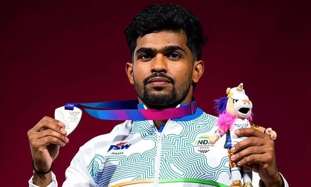 Weightlifter Muthupandian Gets Heros Welcome at Thoothukudi Weightlifter Muthupandian Gets Heros Welcome at Thoothukudi