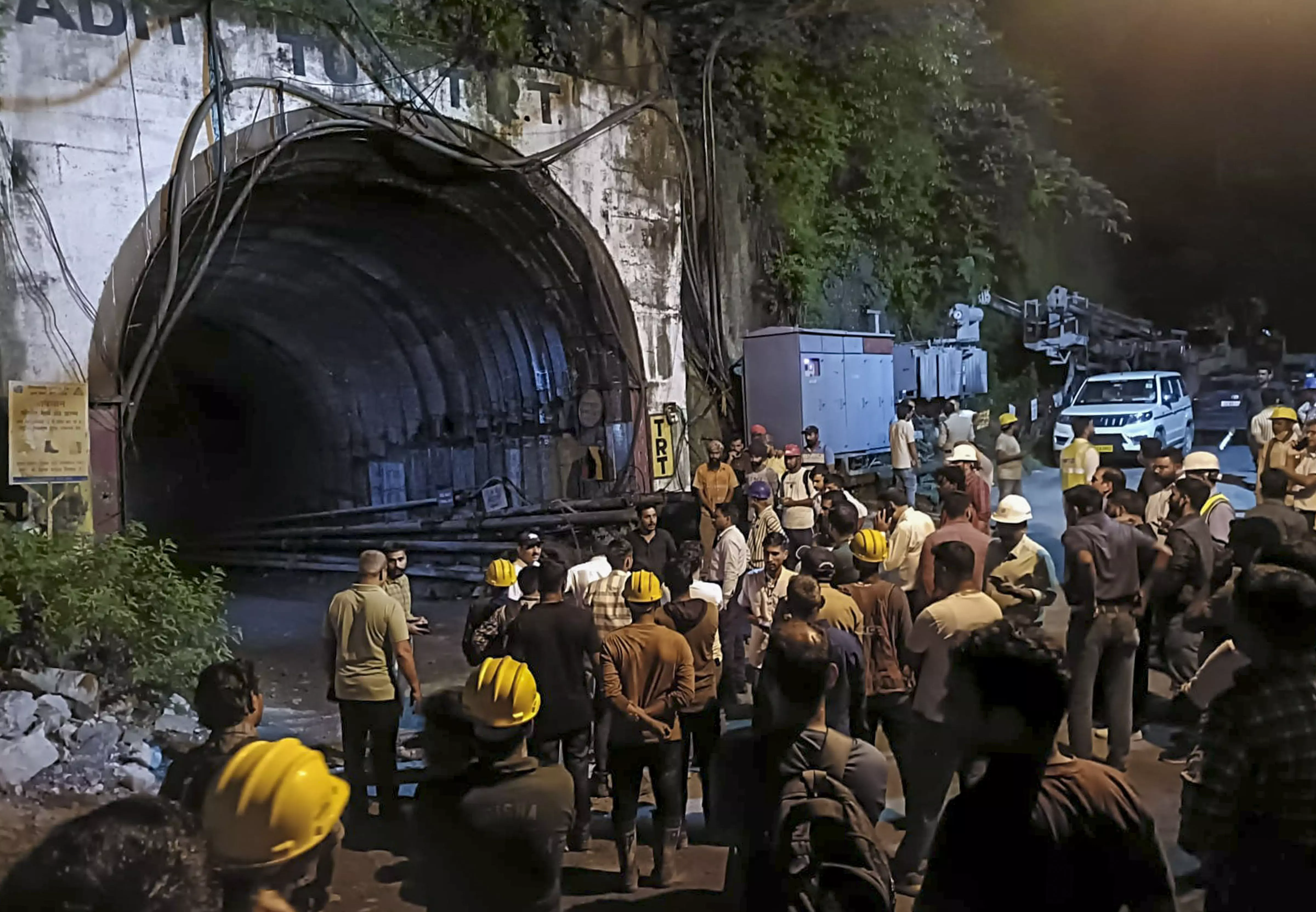 Uttarakhand: 16 Rescued, 3 Feared Trapped as Water, Debris Hit Tunnel in Chamoli Uttarakhand: 16 Rescued, 3 Feared Trapped as Water, Debris Hit Tunnel in Chamoli