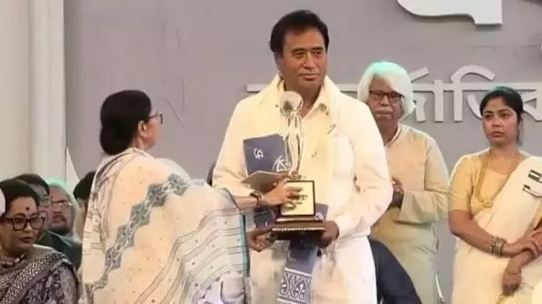 WB Govt Annuls Banga Bibhushan Award to BJP Rajya Sabha MP for Insulting Bose WB Govt Annuls Banga Bibhushan Award to BJP Rajya Sabha MP for Insulting Bose