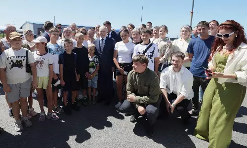 Putin Visits Japan-Claimed Pacific Islands, Drawing Tokyo’s Protest